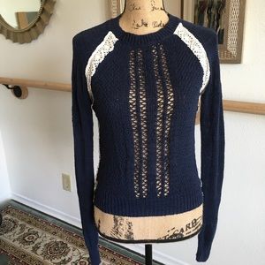 ✨✨Navy sweater with white lace trim